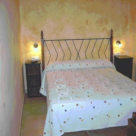 Hostal Valle Del Iregua Albelda De Iregua Chambre photo