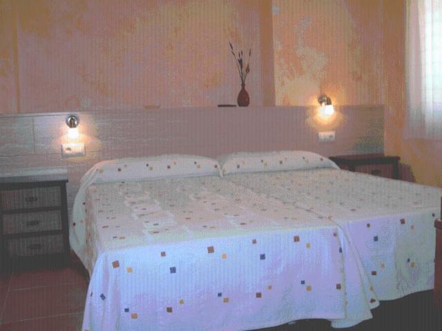 Hostal Valle Del Iregua Albelda De Iregua Chambre photo